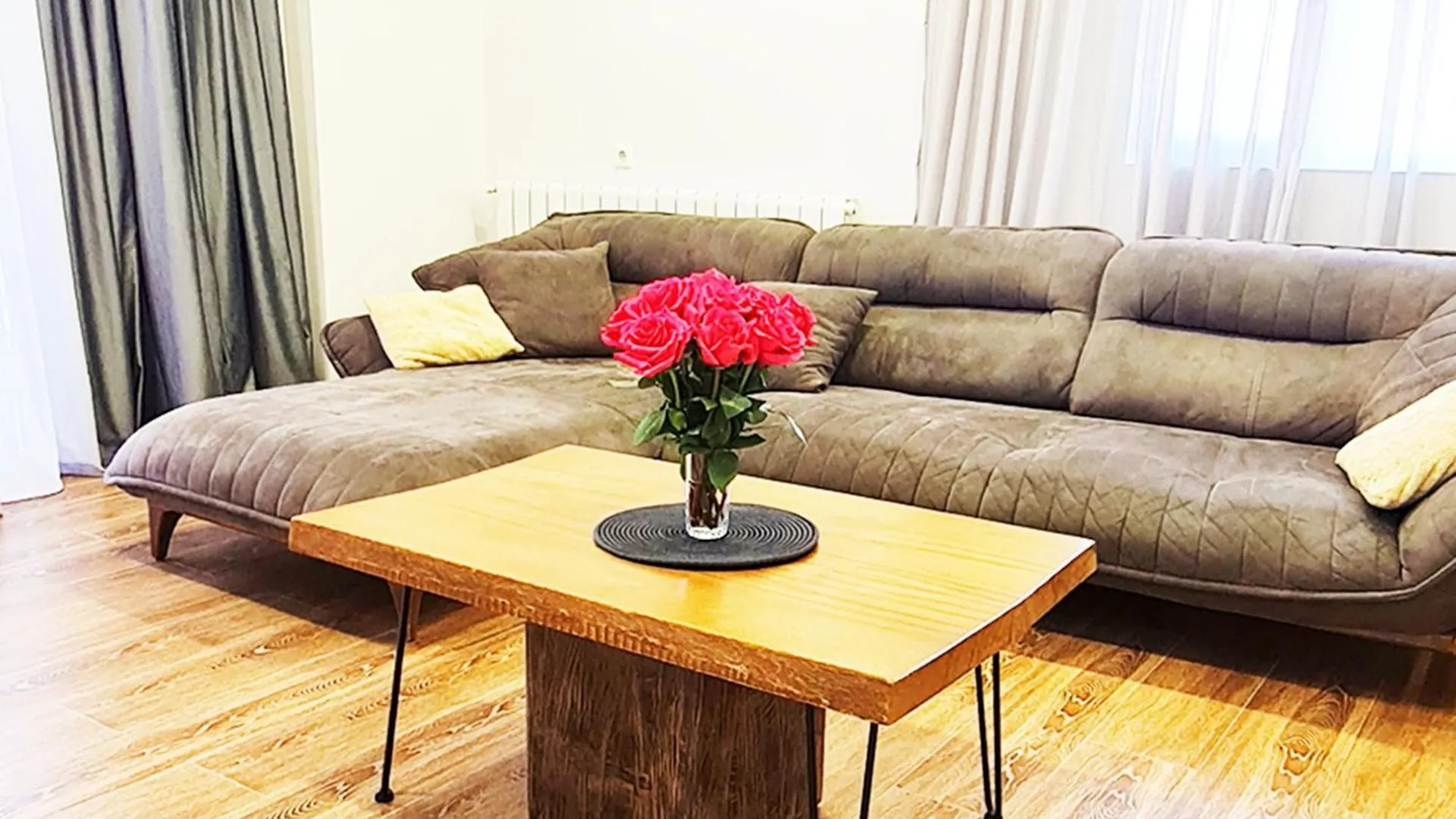 Bright And Airy Apartment Free Wi-Fi Open Space 3-Rooms 2-Balconies Batumi Georgia